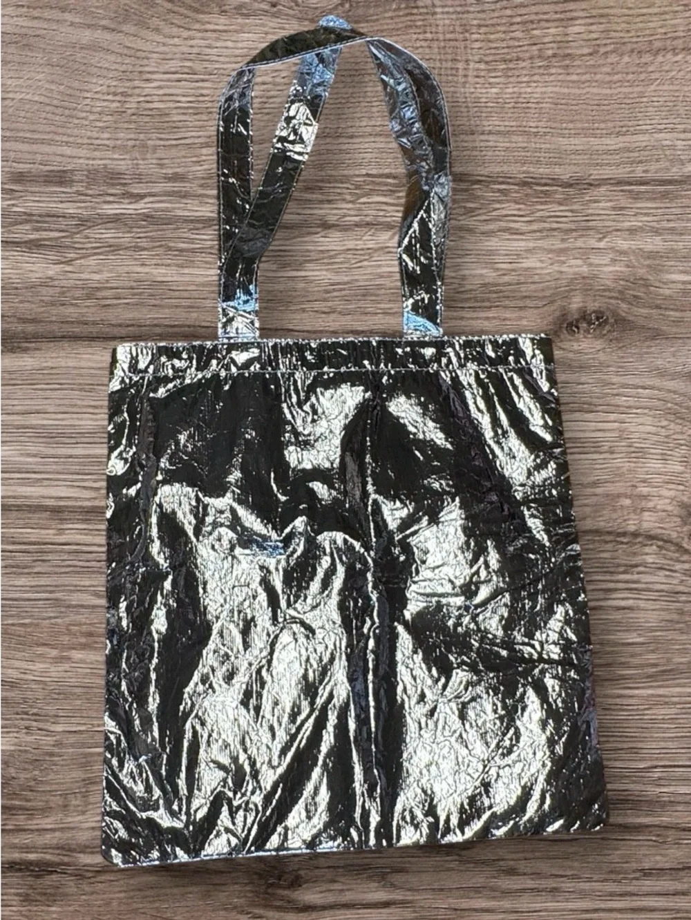 Like new! Tory Burch beauty tote bag purse metallic silver